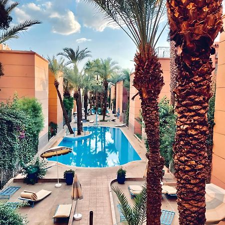 Tres Beau Riad A Marrakech Avec Piscines Marrákes Kültér fotó