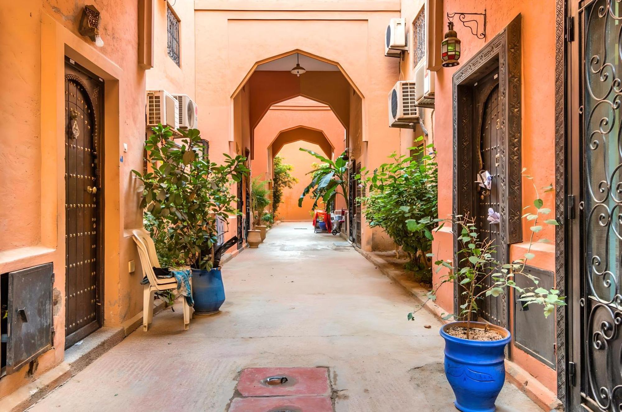 Tres Beau Riad A Marrakech Avec Piscines Marrákes Kültér fotó