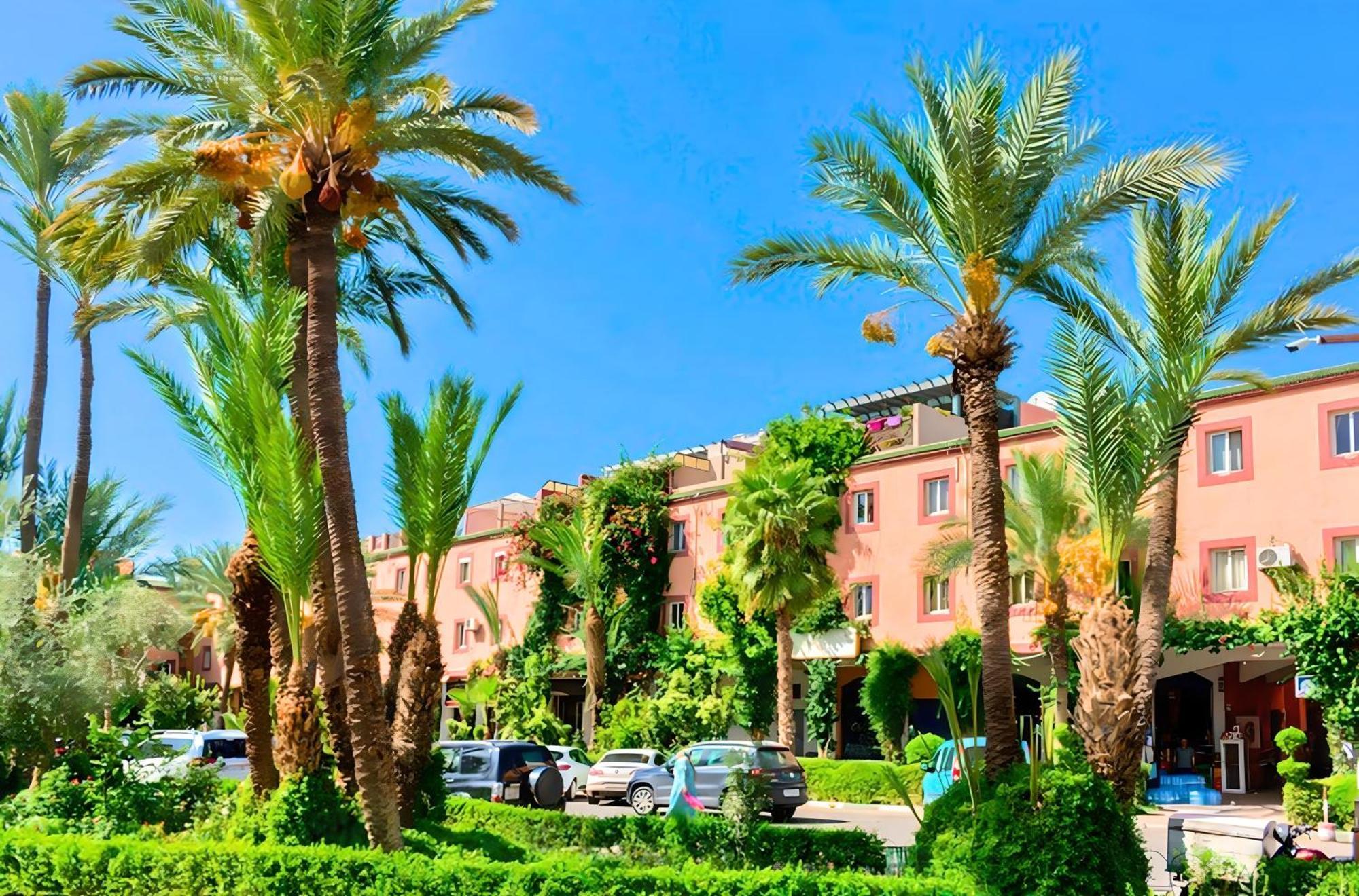 Tres Beau Riad A Marrakech Avec Piscines Marrákes Kültér fotó